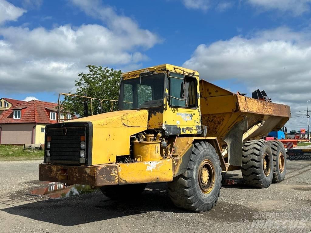 CAT D 300 E Artikulētie pašizgāzēji