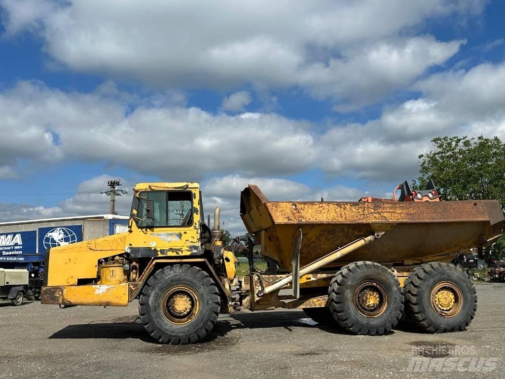 CAT D 300 E Artikulētie pašizgāzēji