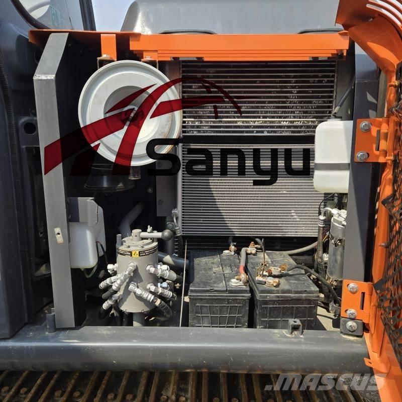 Hitachi ZX 120 Kāpurķēžu ekskavatori