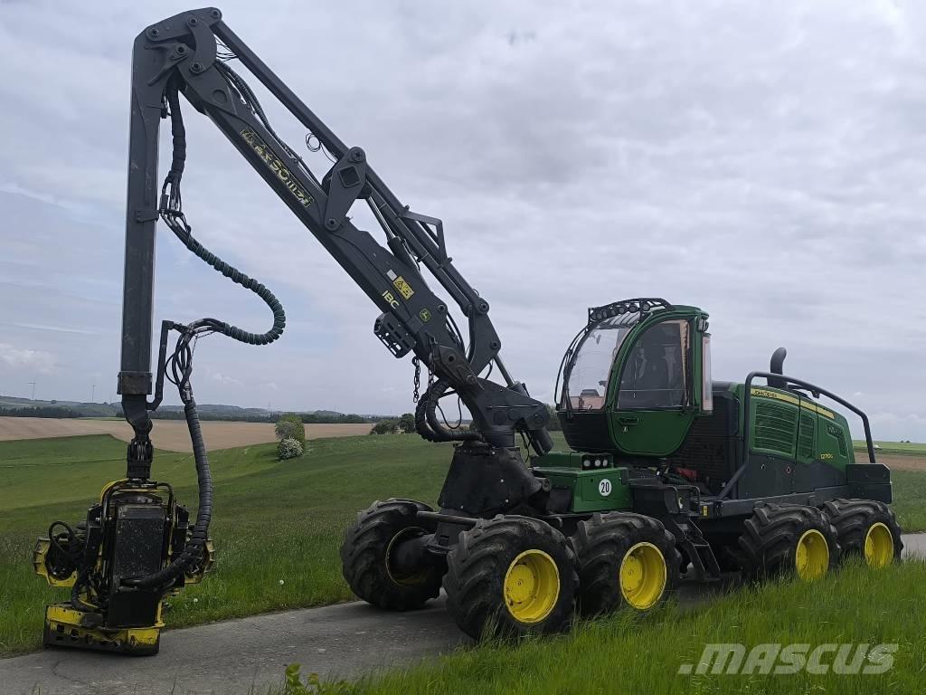 John Deere 1270 G Harvesteri
