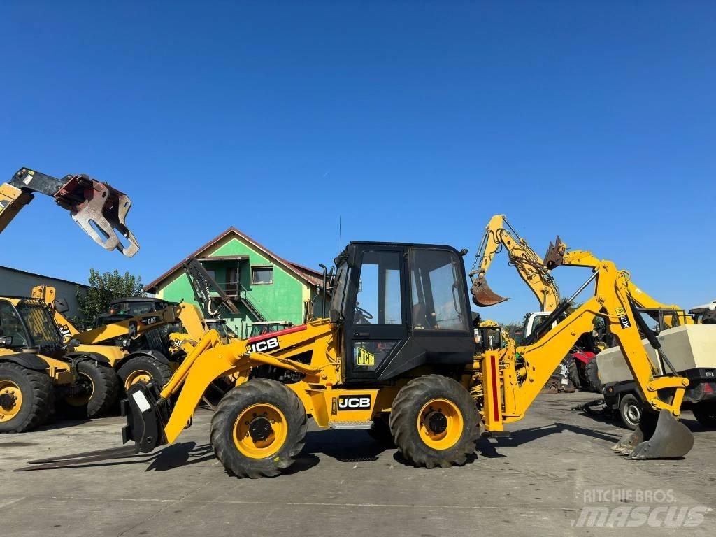 JCB 2 CX Ekskavatori-iekrāvēji