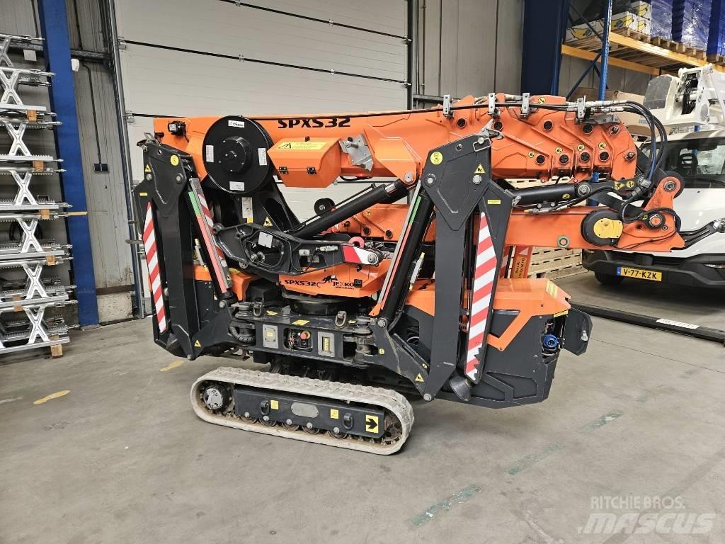 Jekko SPX532CL Mini pacēlāji