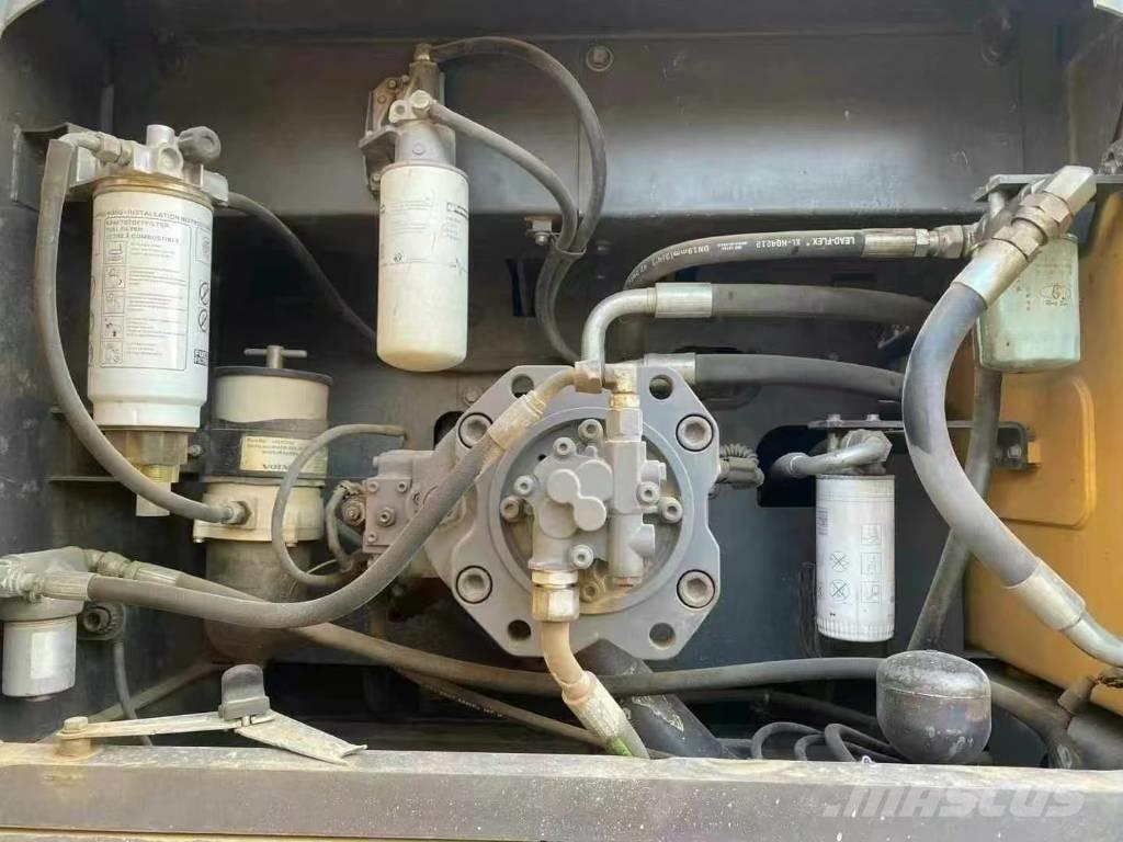 Volvo EC 350DL Kāpurķēžu ekskavatori