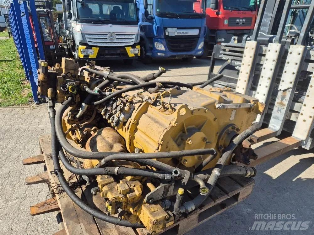 CAT 966G Iekrāvēji uz riteņiem