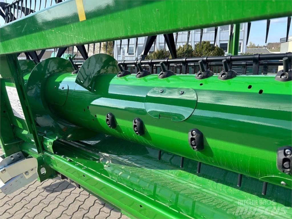 John Deere T660i Ražas novākšanas kombaini