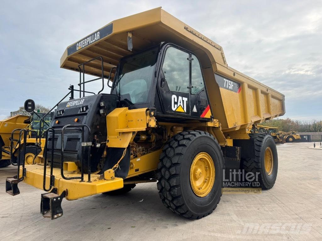 CAT 775 F Karjeras kravas automašīnas