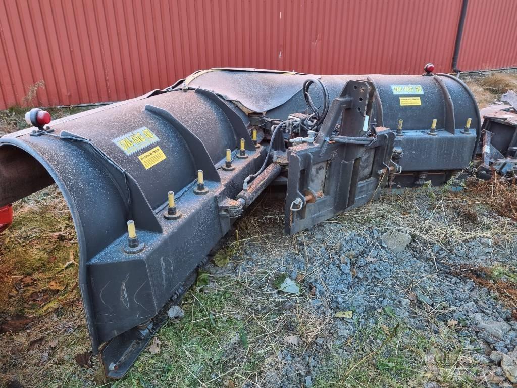 Uni-väg UV-400 Sniega traktori