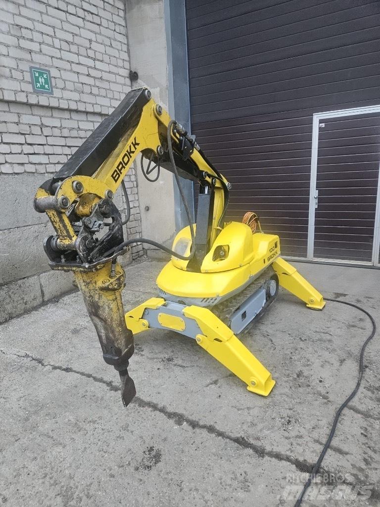 Brokk 100 Demontāžas ekskavators