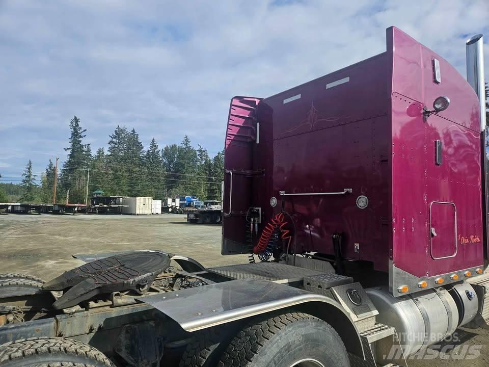 Peterbilt 388 Vilcēji