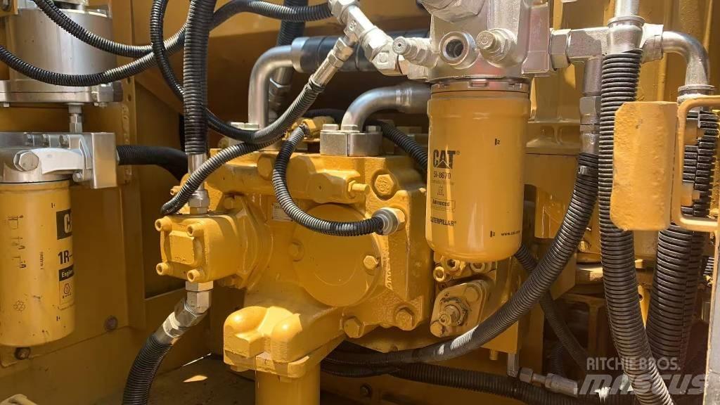 CAT 320D Kāpurķēžu ekskavatori