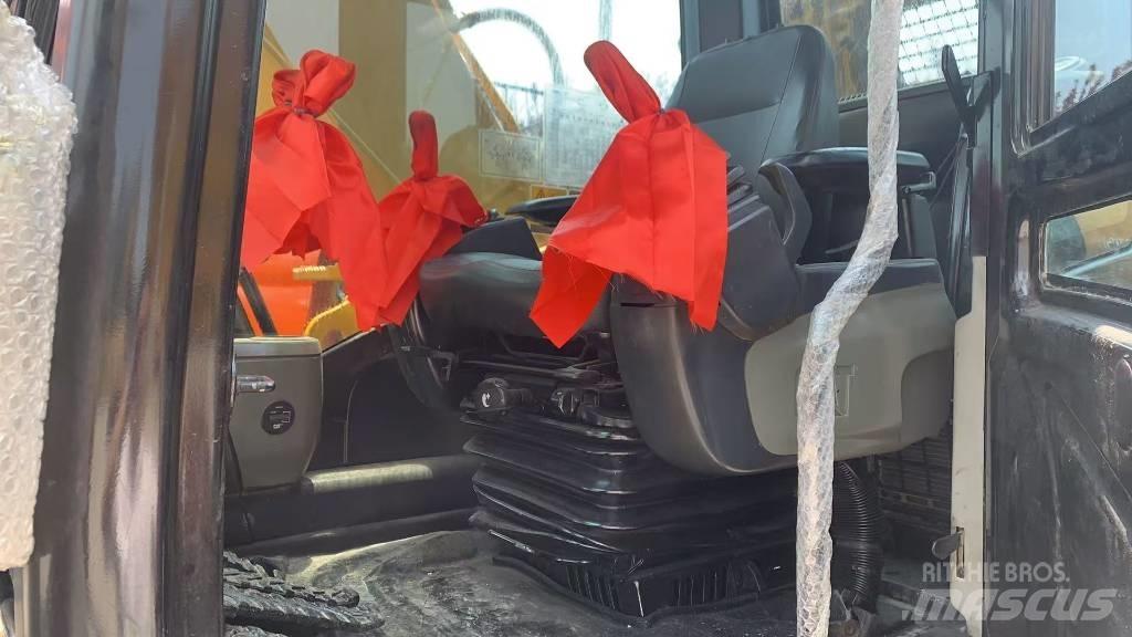CAT 320D Kāpurķēžu ekskavatori