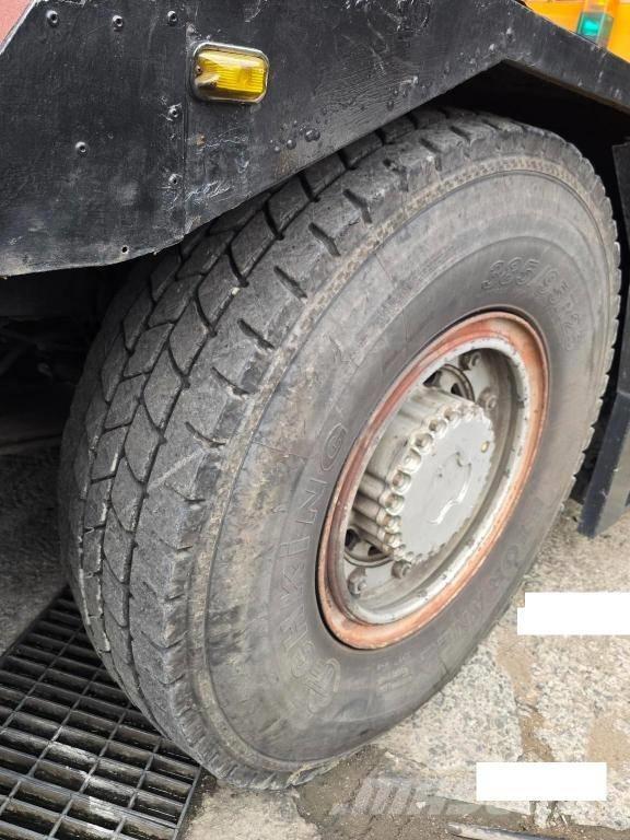 Kato KR 25 H V-3 Celtņi nelīdzenām virsmām