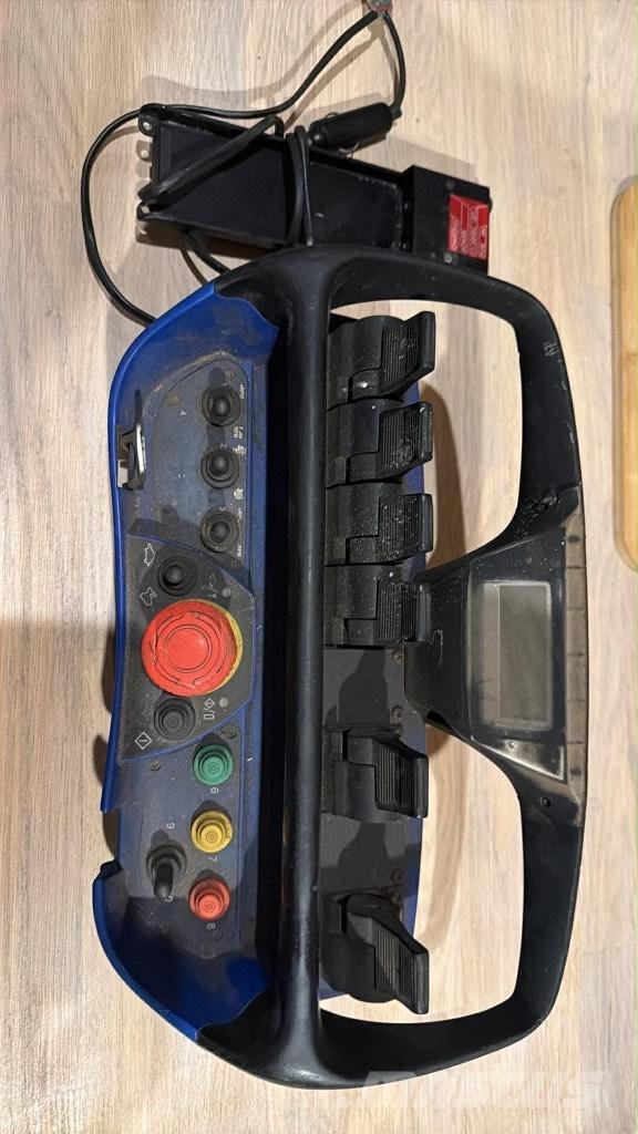 Palfinger PK 32000 Iekrāvēju krāni