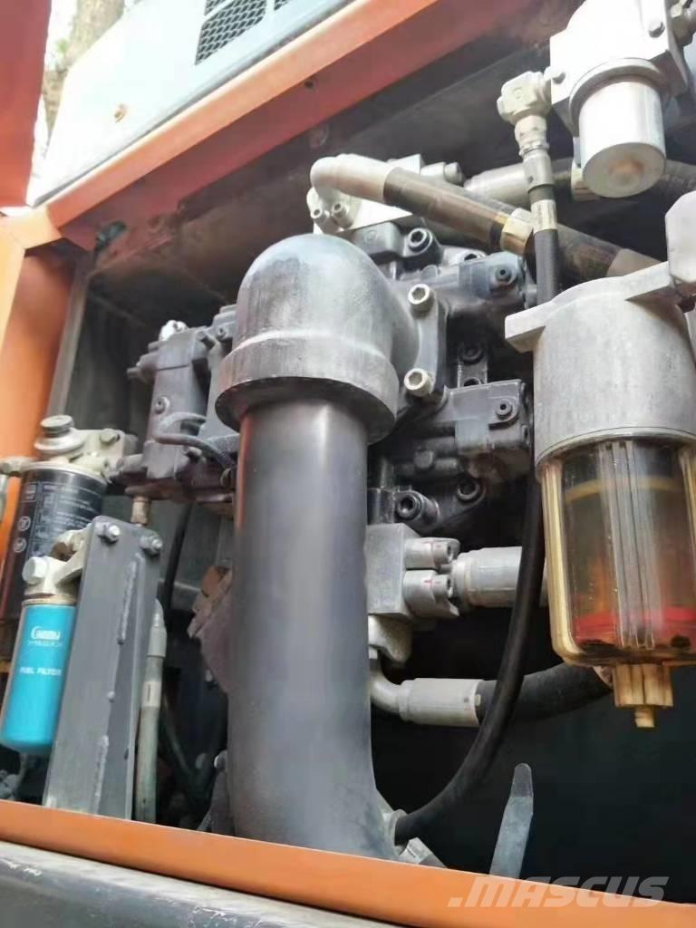 Doosan DX 530 LC-5 Kāpurķēžu ekskavatori