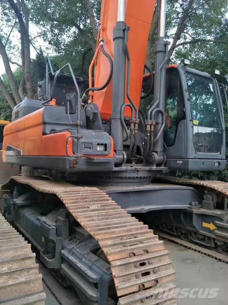 Doosan DX 530 LC-5 Kāpurķēžu ekskavatori