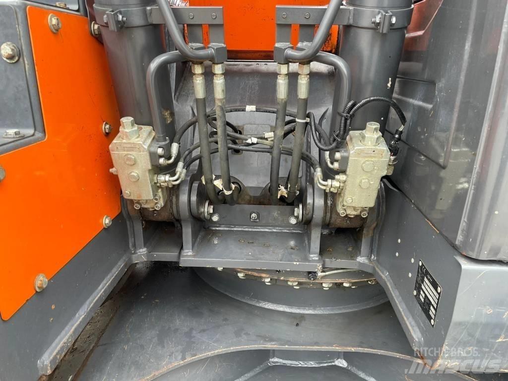 Doosan DX 140 LCR Kāpurķēžu ekskavatori