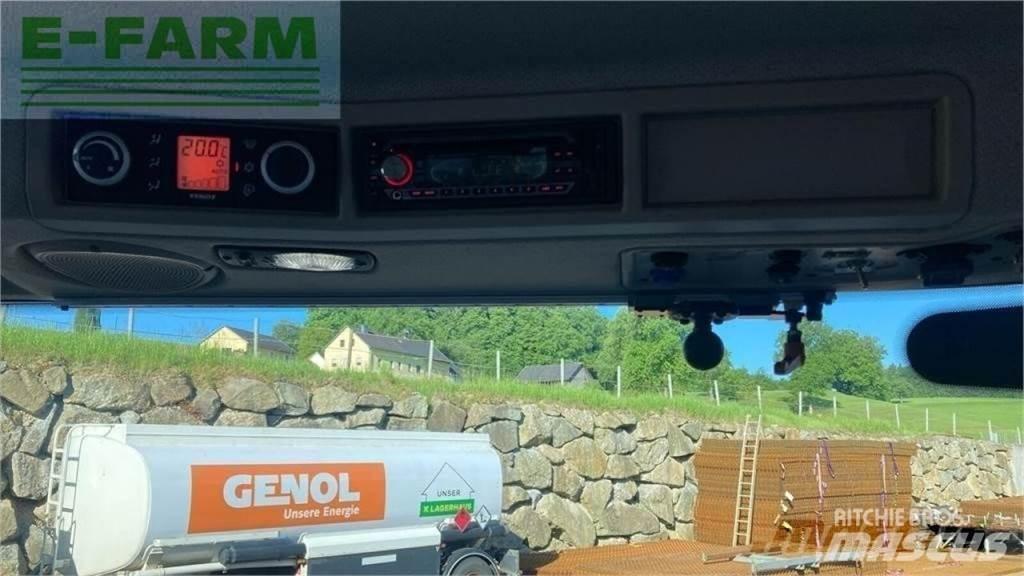 Fendt 513 vario Traktori