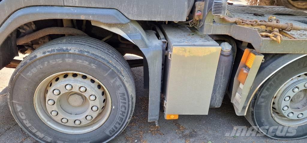 Volvo FM 13 Treileri meža tehnikas transportēšanai