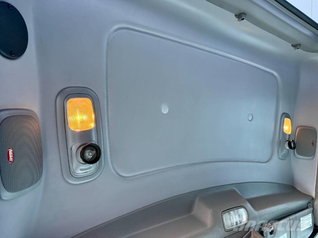 Peterbilt 389 Vilcēji