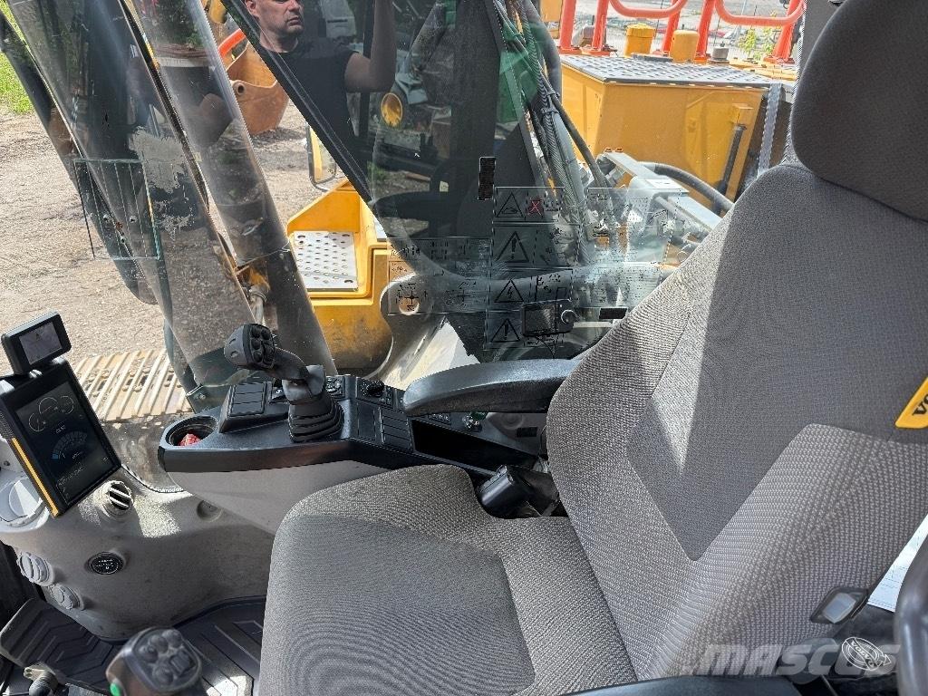Volvo EC 250 E Kāpurķēžu ekskavatori