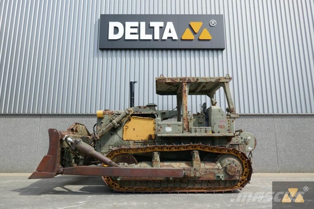 CAT D7F Ex-army Kāpurķēžu buldozeri