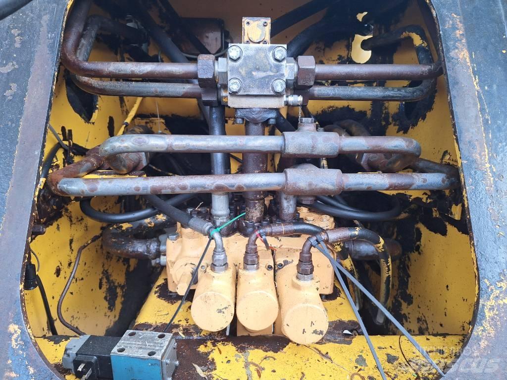 Volvo BM 4600 Iekrāvēji uz riteņiem