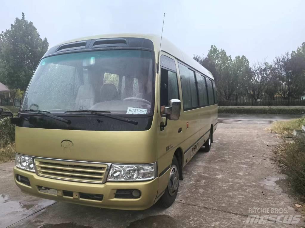 Toyota Coaster Starppilsētu autobusi