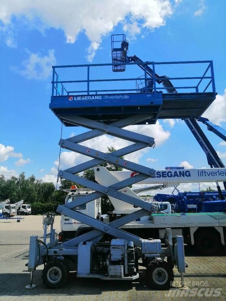 Liftlux SL 108 D 4x4 Šķerveida pacēlāji