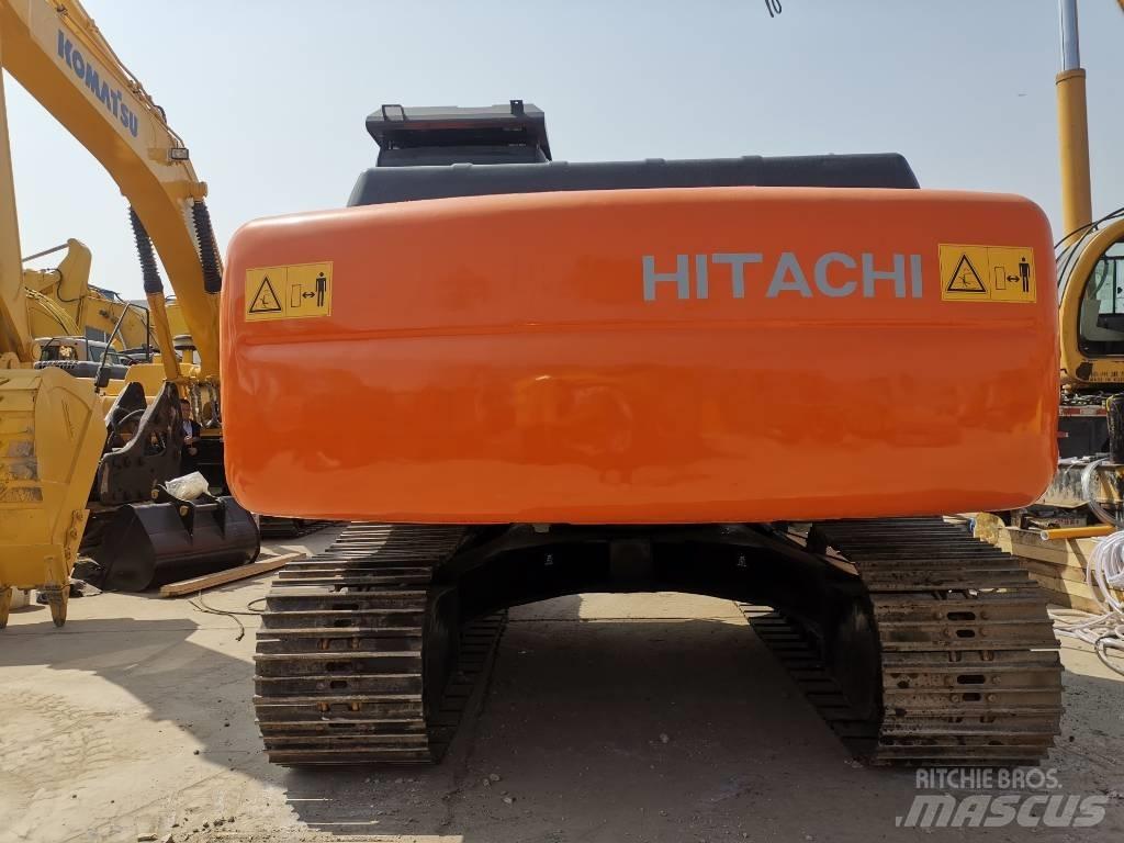 Hitachi ZX 200 Kāpurķēžu ekskavatori