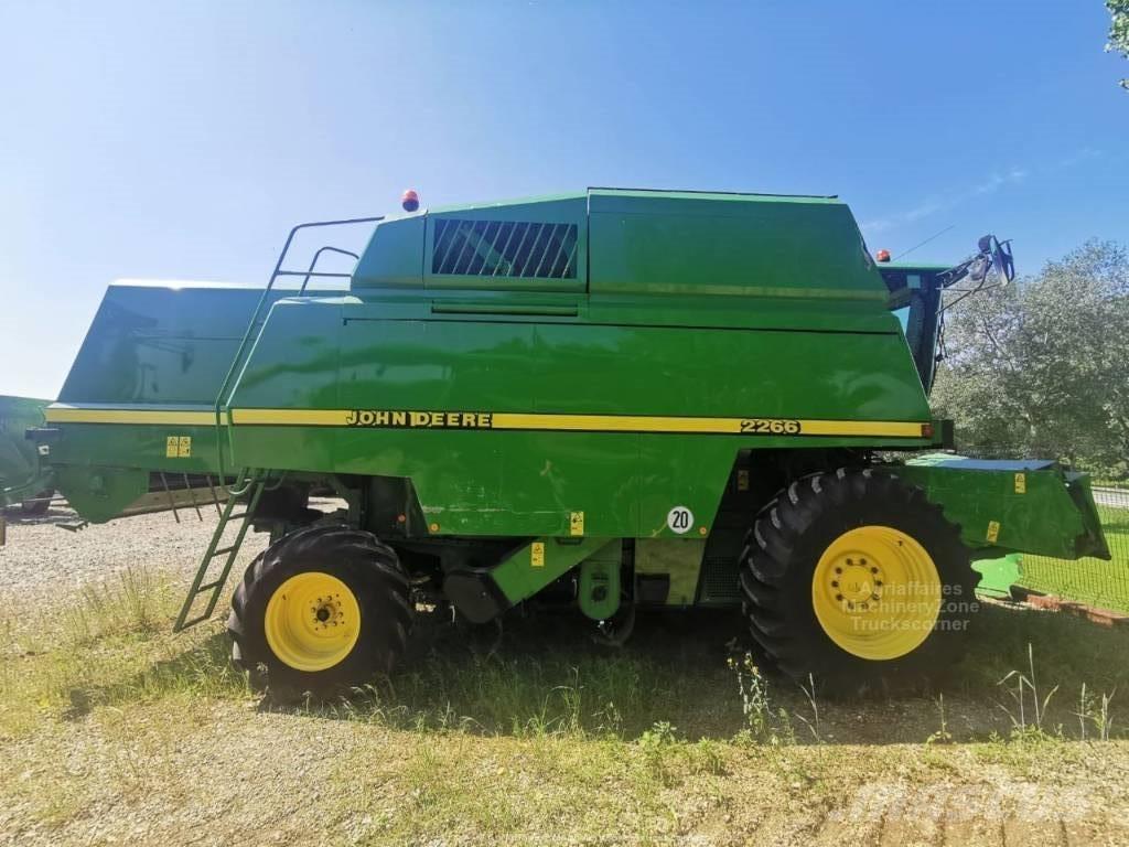 John Deere 2266 Ražas novākšanas kombaini
