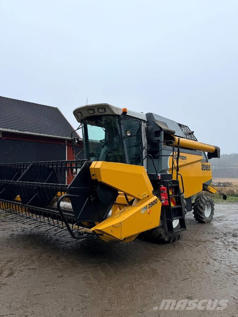 Sampo-Rosenlew 2065 Ražas novākšanas kombaini