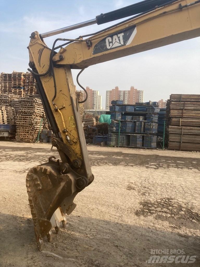 CAT 307 D Kāpurķēžu ekskavatori