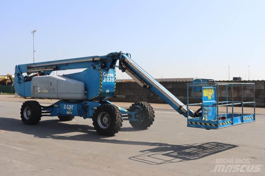 Genie Z135 Strēles pacēlāji