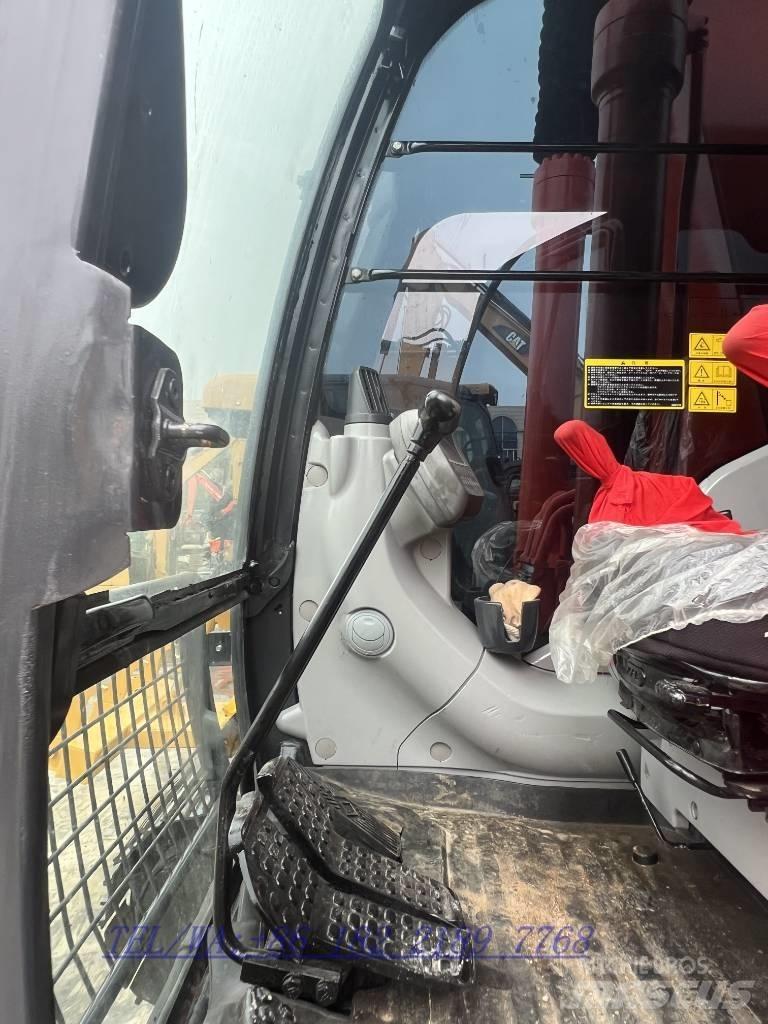 Hitachi ZX200 Kāpurķēžu ekskavatori