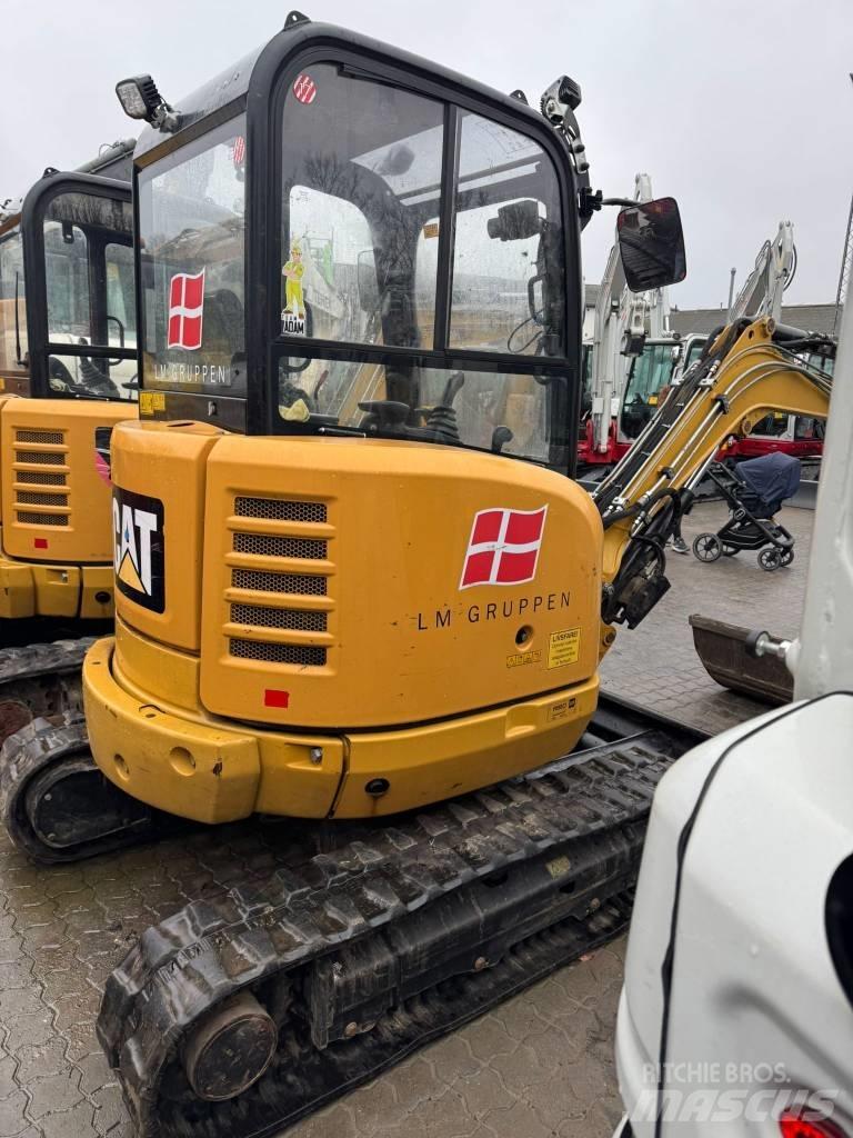 CAT 302.7 D Mini ekskavatori < 7 t