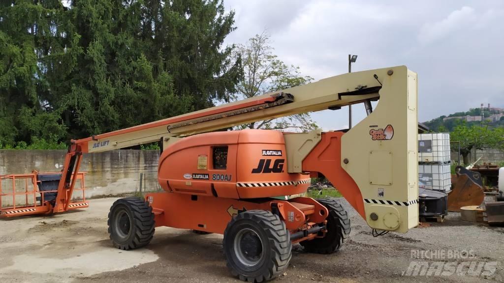 JLG 800 AJ Strēles pacēlāji