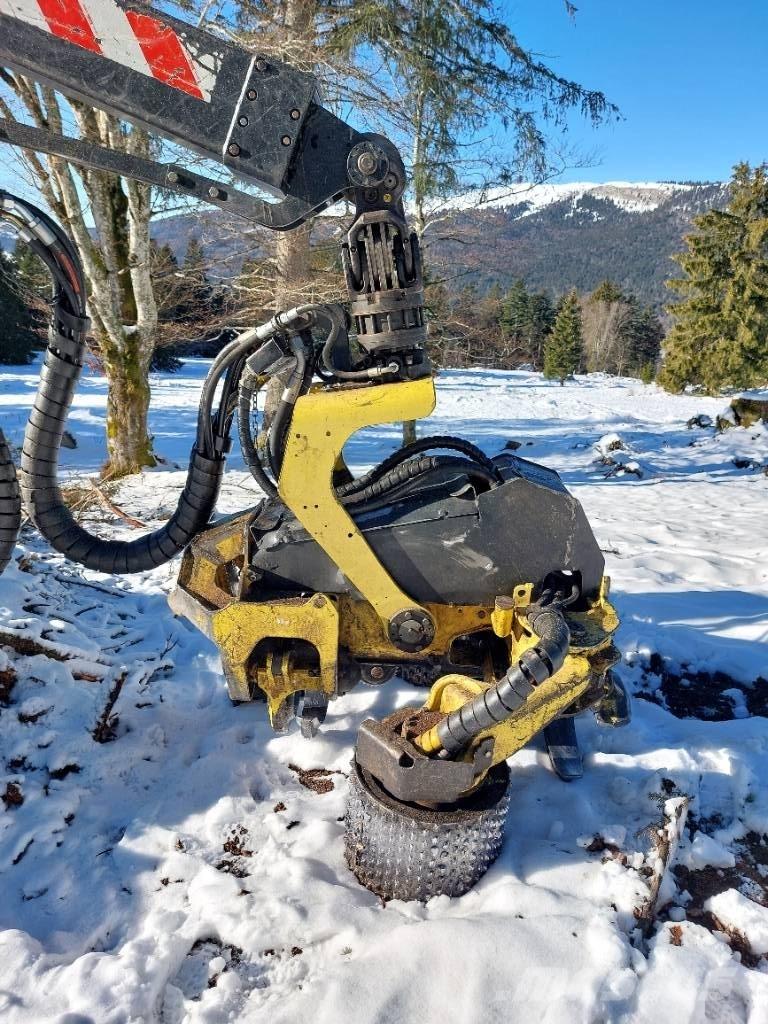 John Deere 1270 D Harvesteri