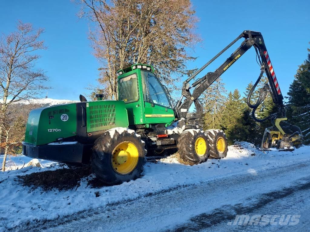 John Deere 1270 D Harvesteri