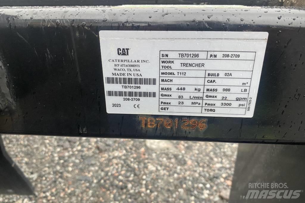 CAT T112 Lietoti riteņu kompaktiekrāvēji