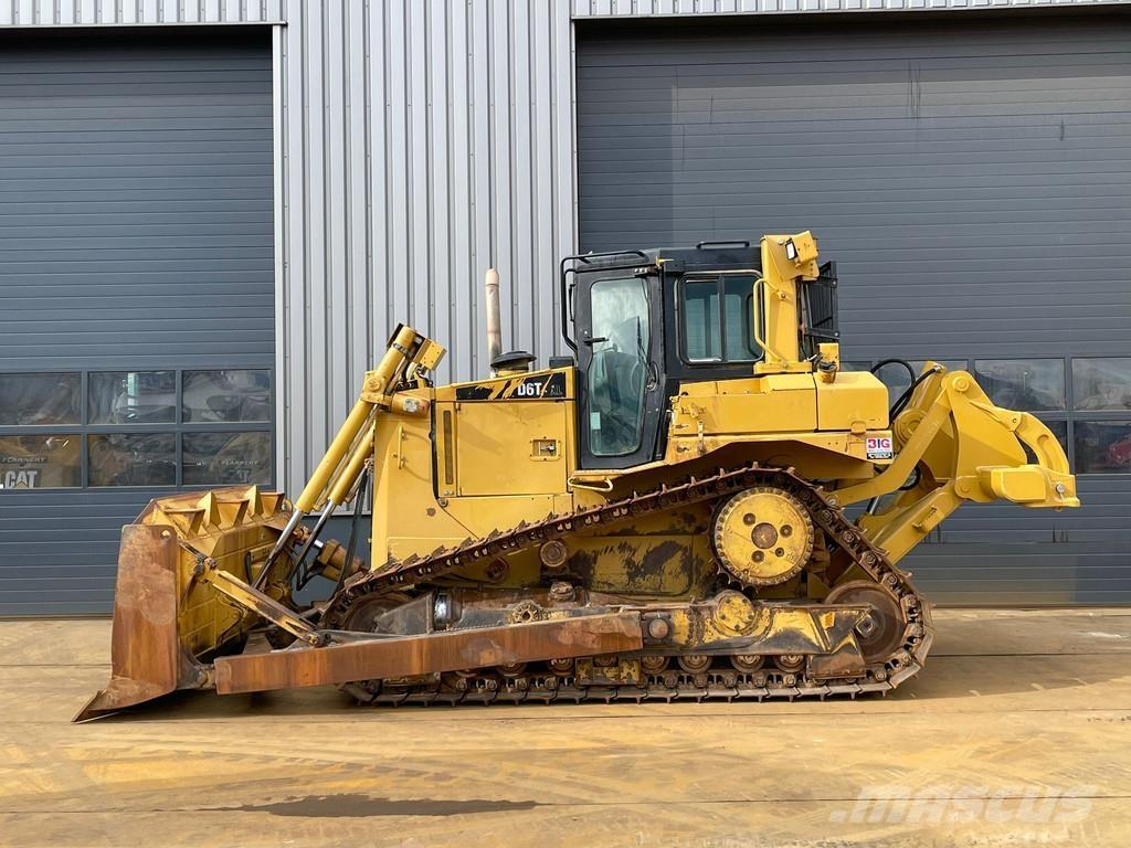 CAT D6T XL Kāpurķēžu buldozeri