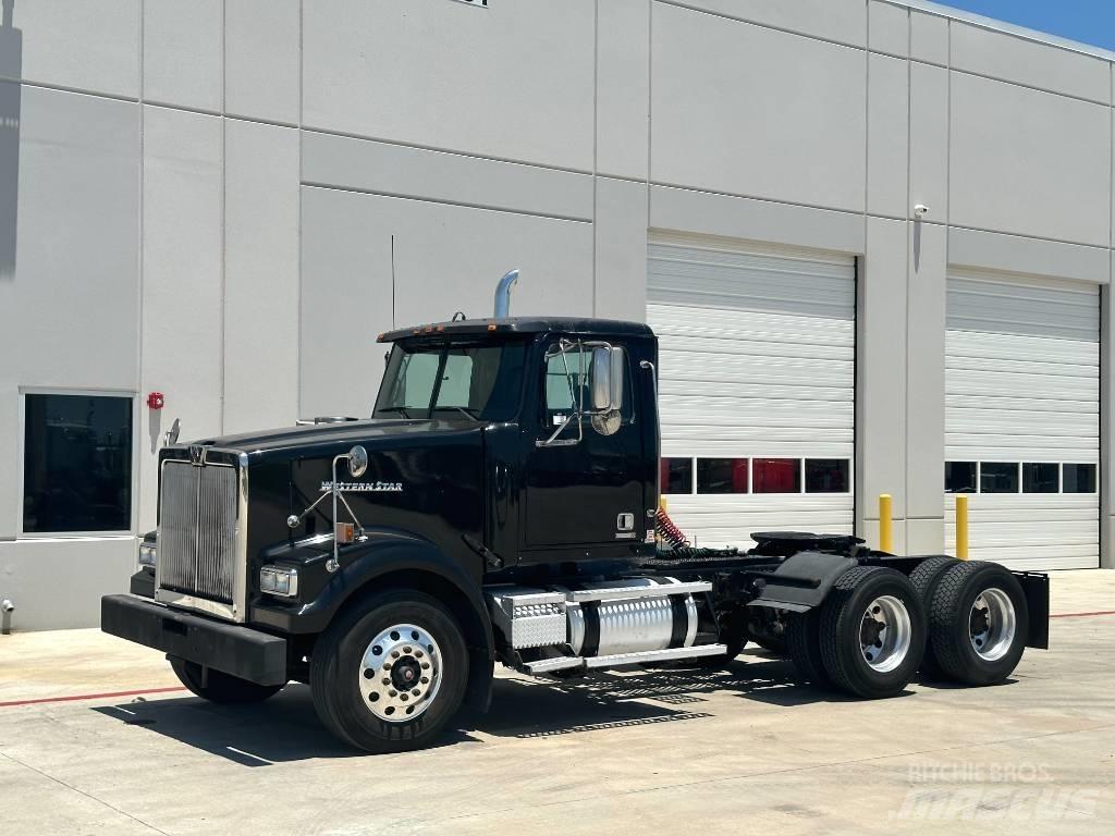 Western Star 4900 Vilcēji