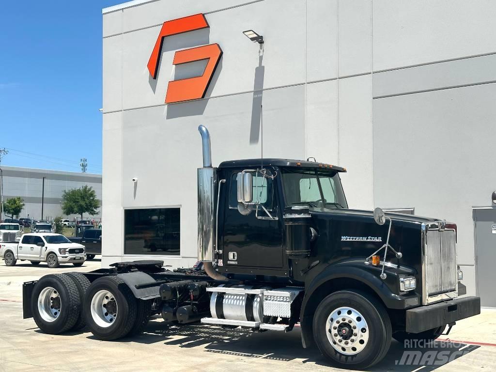 Western Star 4900 Vilcēji