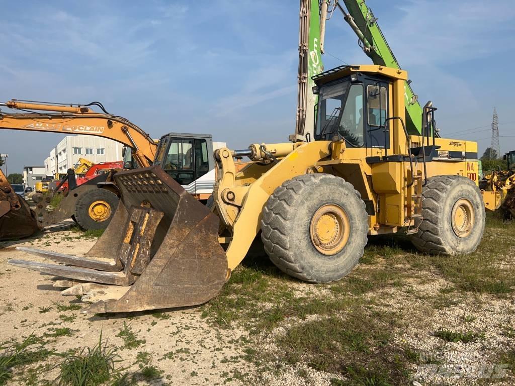 Komatsu WA 500-1 Iekrāvēji uz riteņiem