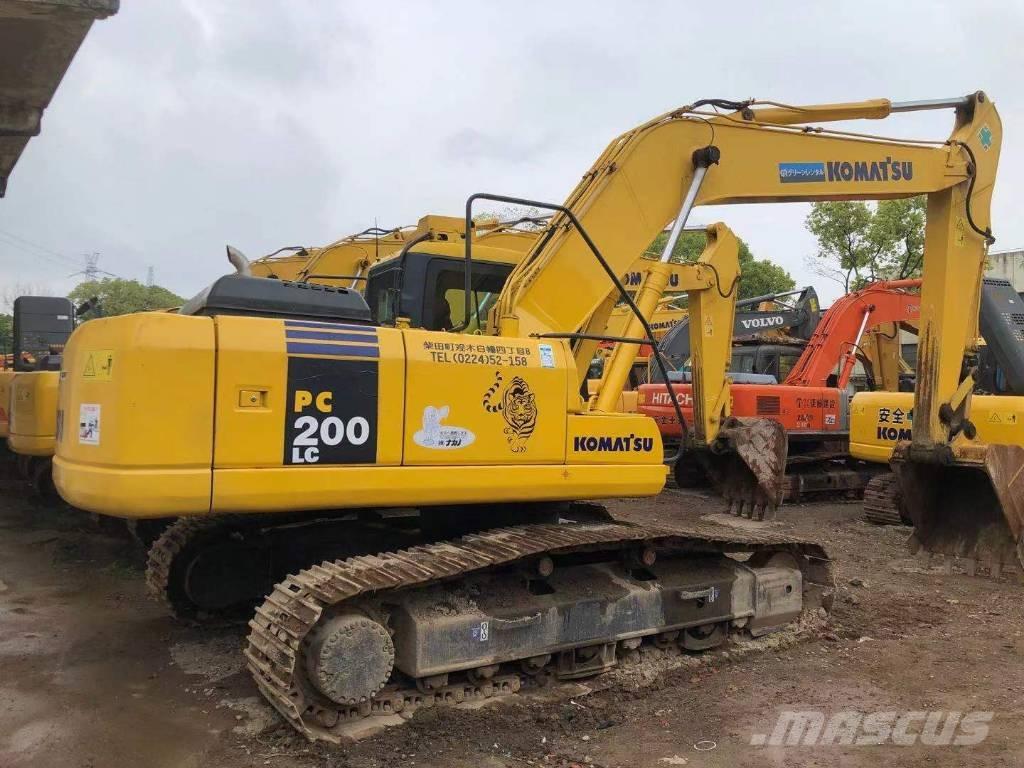 Komatsu PC 200 LC Kāpurķēžu ekskavatori