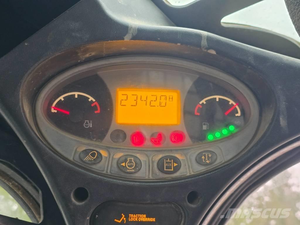 Bobcat T770 Lietoti riteņu kompaktiekrāvēji