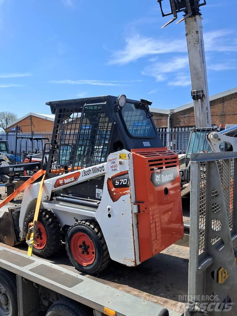 Bobcat S 70 Lietoti riteņu kompaktiekrāvēji