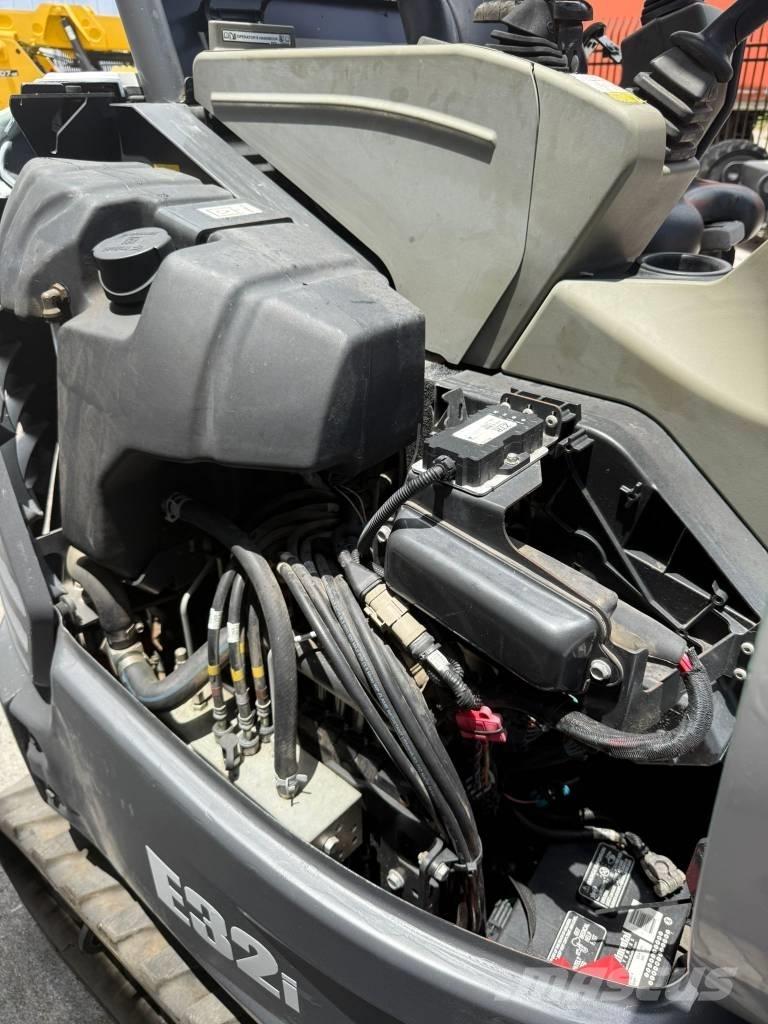 Bobcat E 32i Mini ekskavatori < 7 t