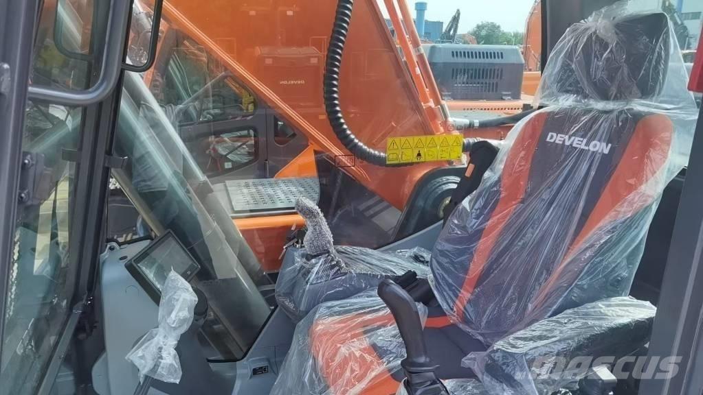 Develon DX 360LCA-7B Kāpurķēžu ekskavatori