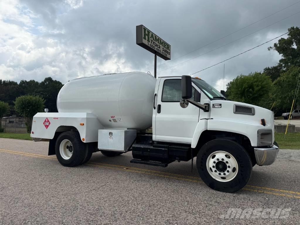 GMC C7500 Autocisterna