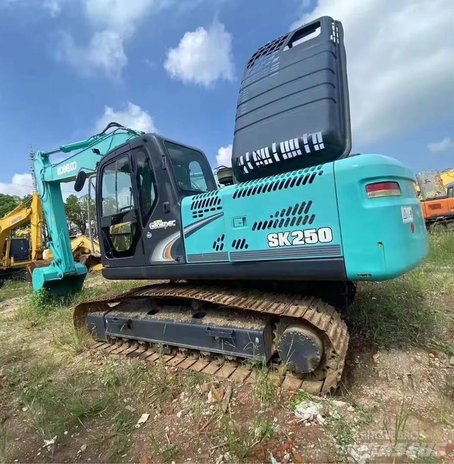Kobelco SK 250 Kāpurķēžu ekskavatori